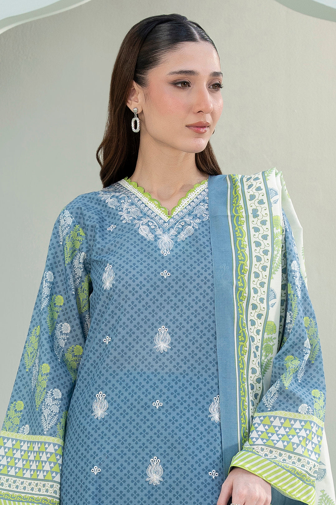 Embroidered Shirt Shalwar Dupatta - 0679