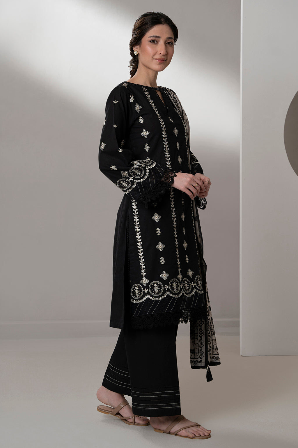 Embroidered Shirt Shalwar Dupatta - 0683