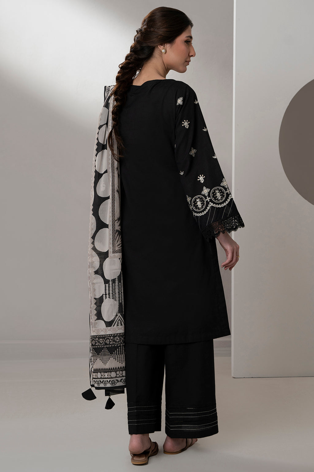 Embroidered Shirt Shalwar Dupatta - 0683