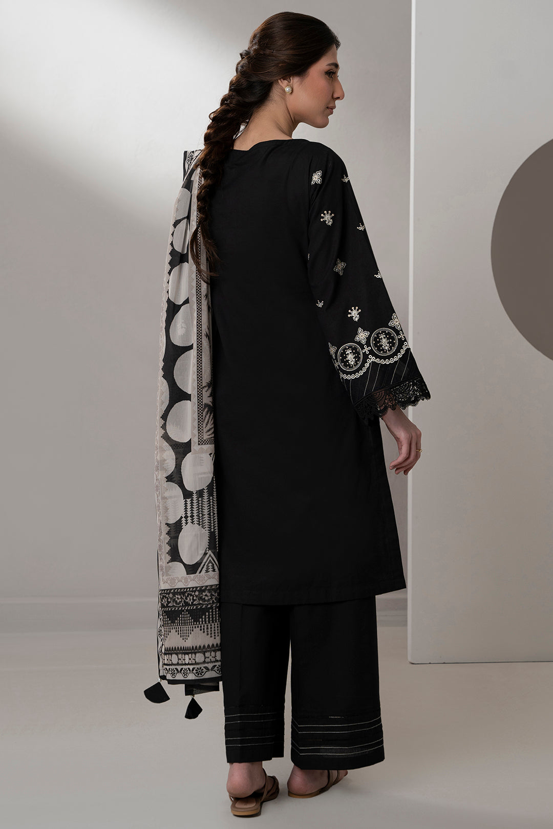 Embroidered Shirt Shalwar Dupatta - 0683
