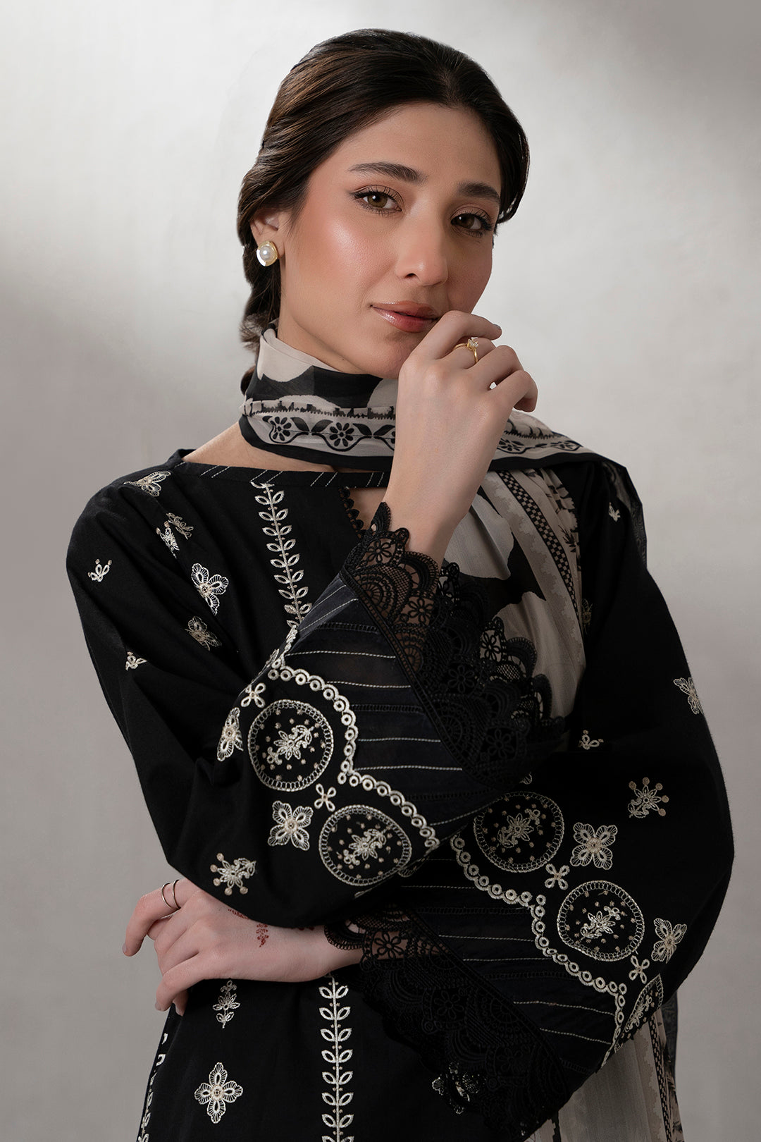 Embroidered Shirt Shalwar Dupatta - 0683