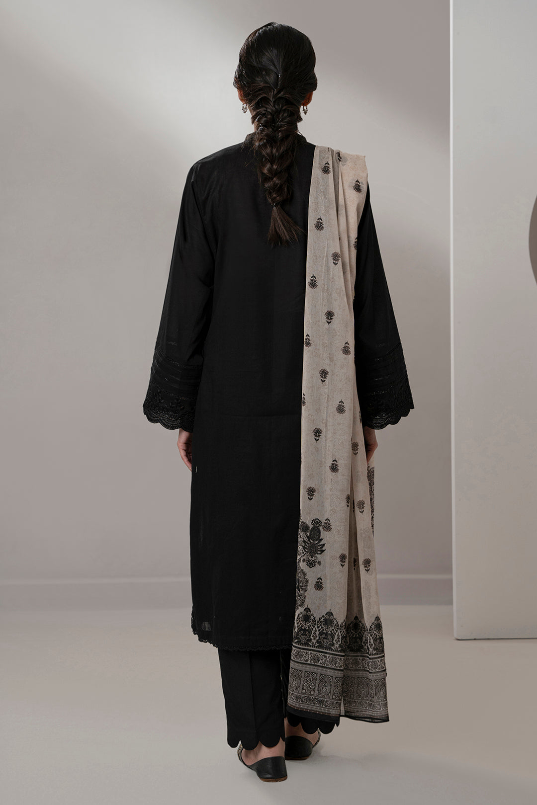 Embroidered Shirt Shalwar Dupatta - 0684