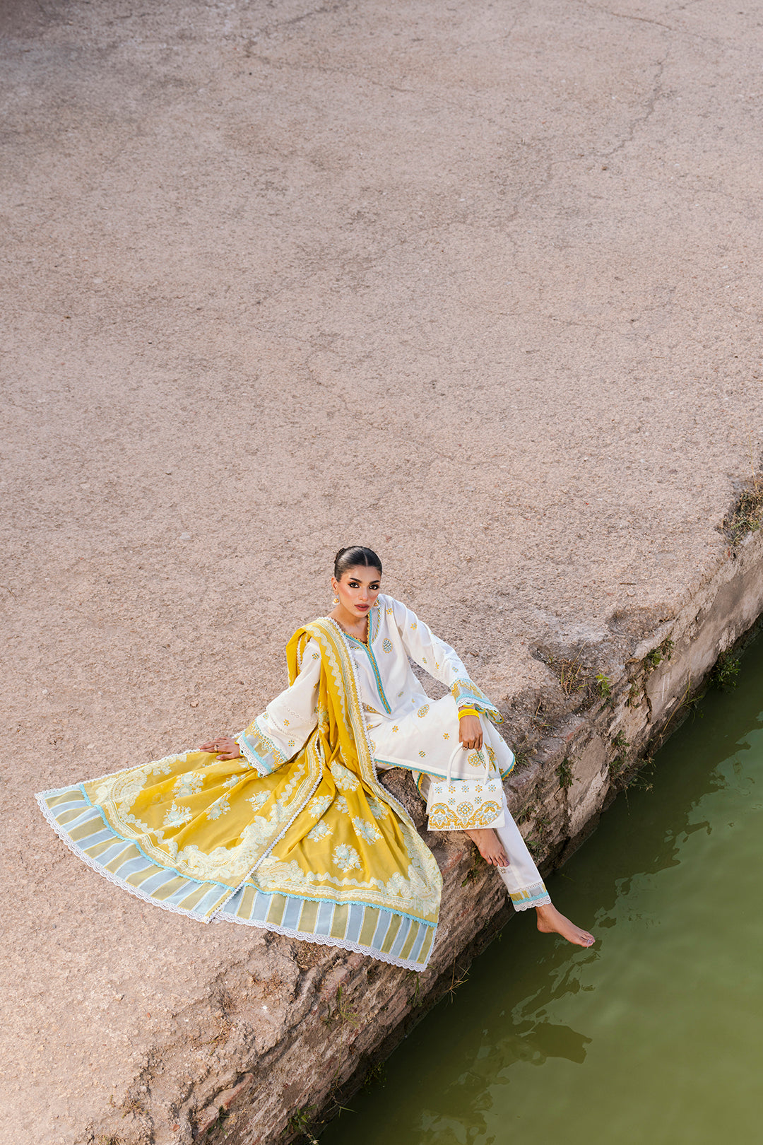 Embroidered Shirt Shalwar Dupatta - 0804