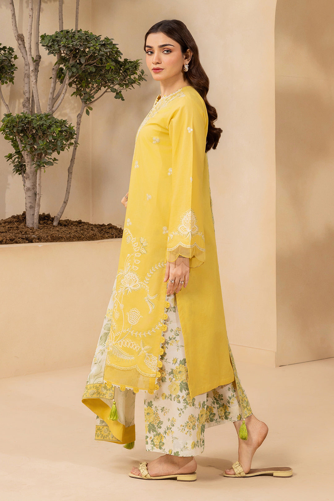 Embroidered Shirt Shalwar Dupatta - 0447