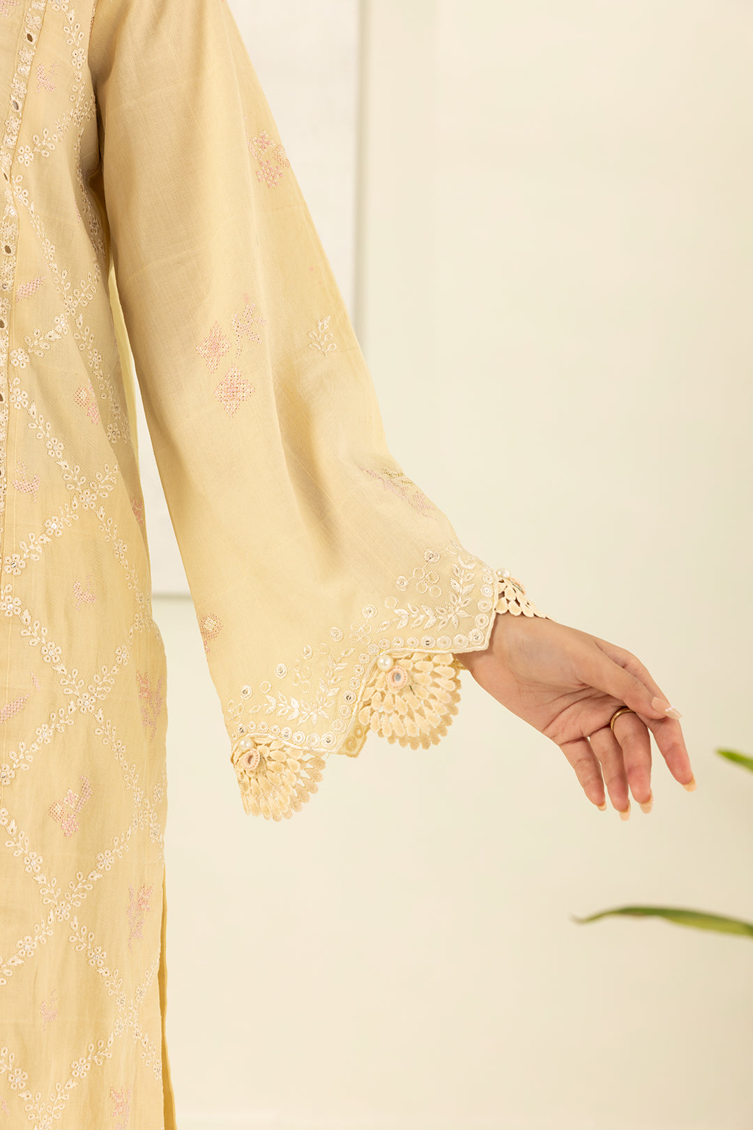 Embroidered Shirt Shalwar Dupatta - 0518