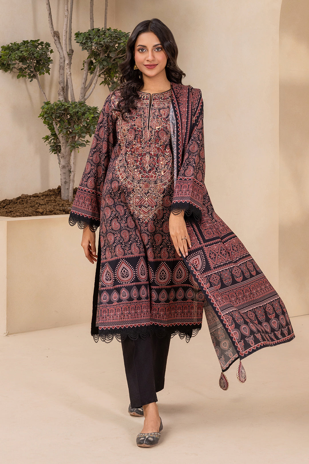 Embroidered Shirt Shalwar Dupatta - 0639