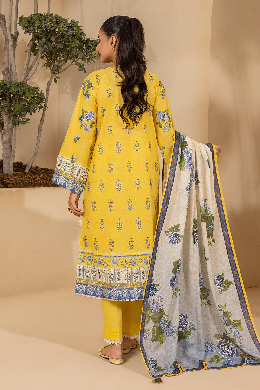 Embroidered Shirt Shalwar Dupatta - 0642