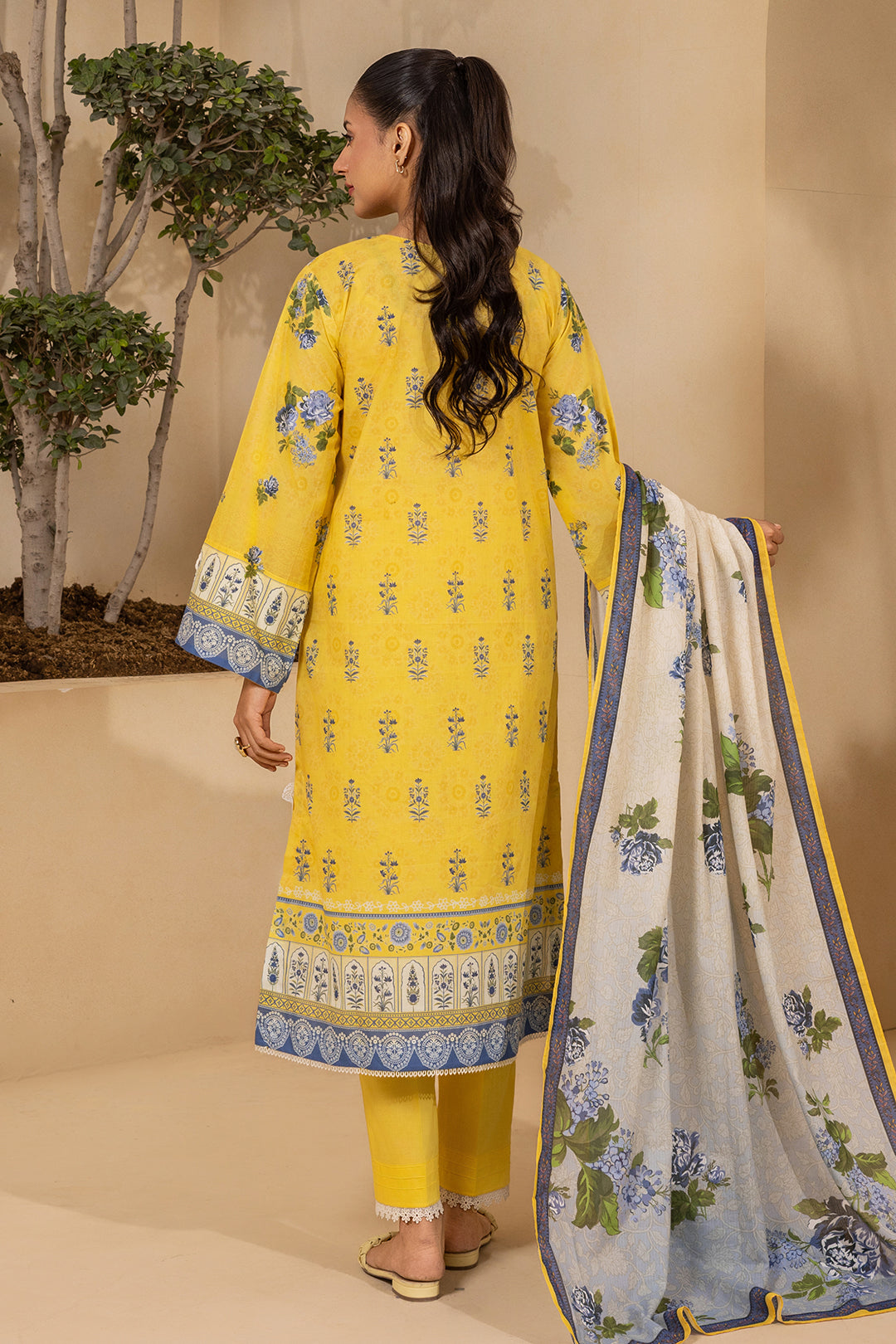 Embroidered Shirt Shalwar Dupatta - 0642