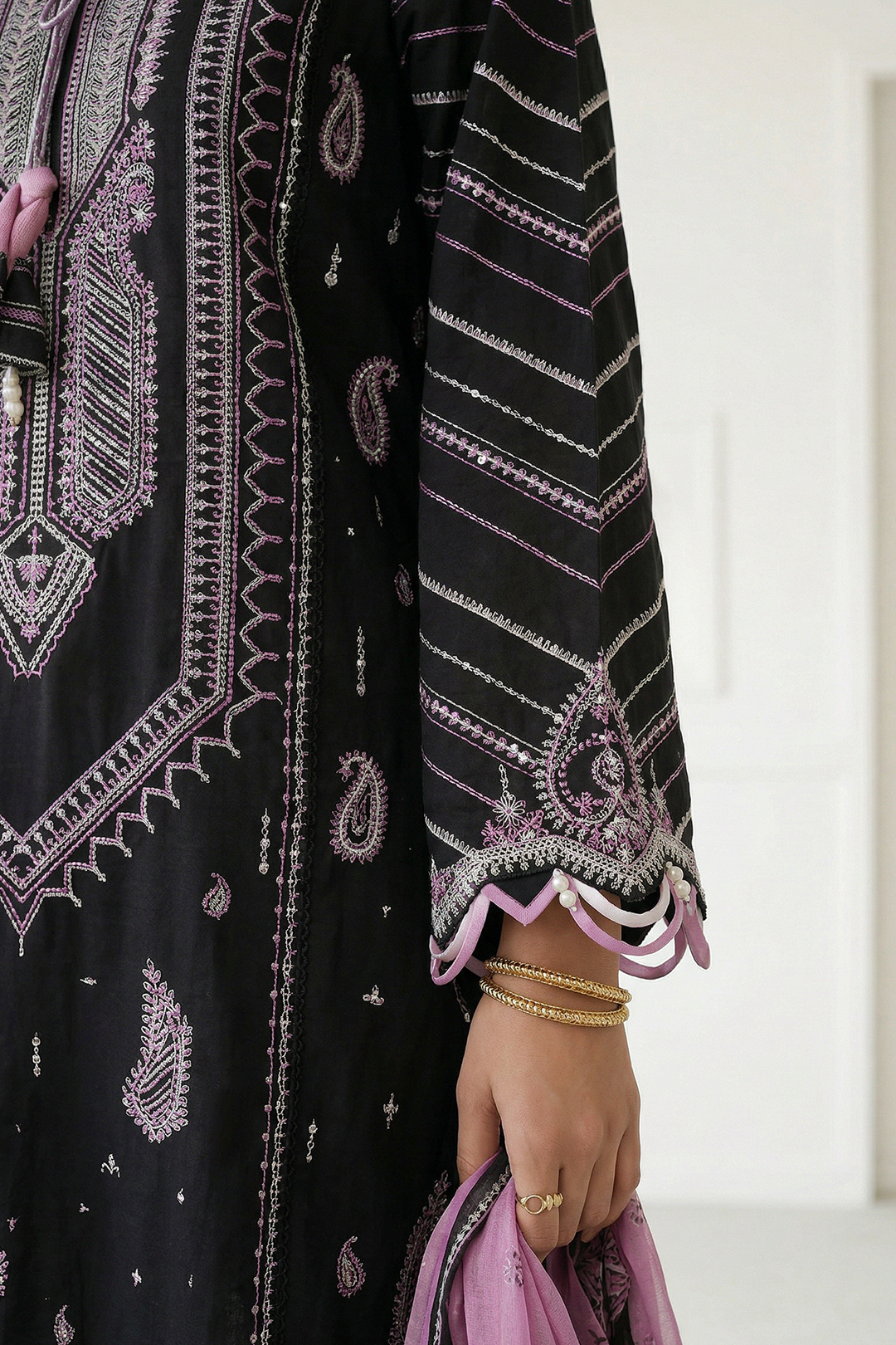 Embroidered Shirt Shalwar Dupatta - 0649