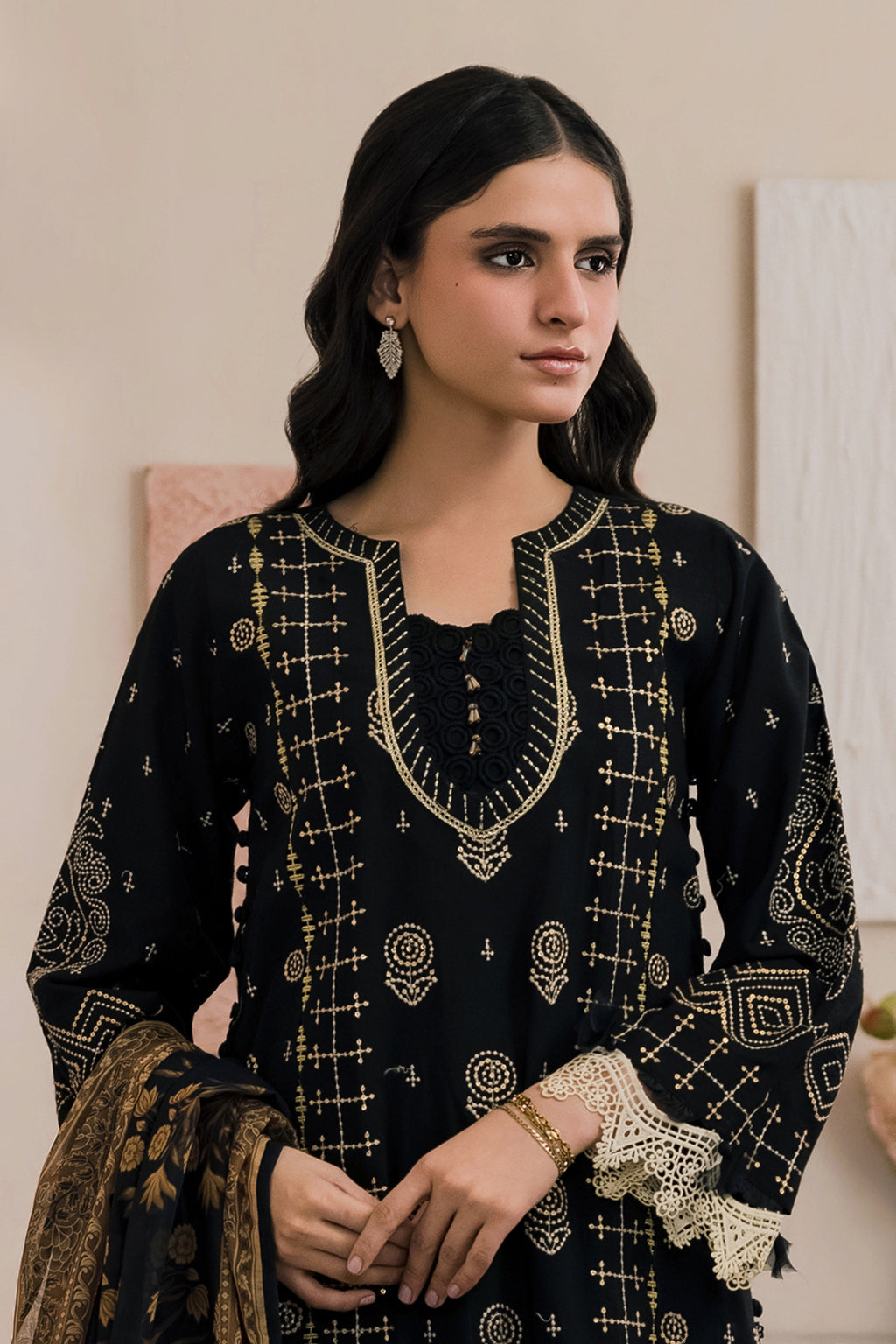 Embroidered Shirt Shalwar Dupatta - 0657