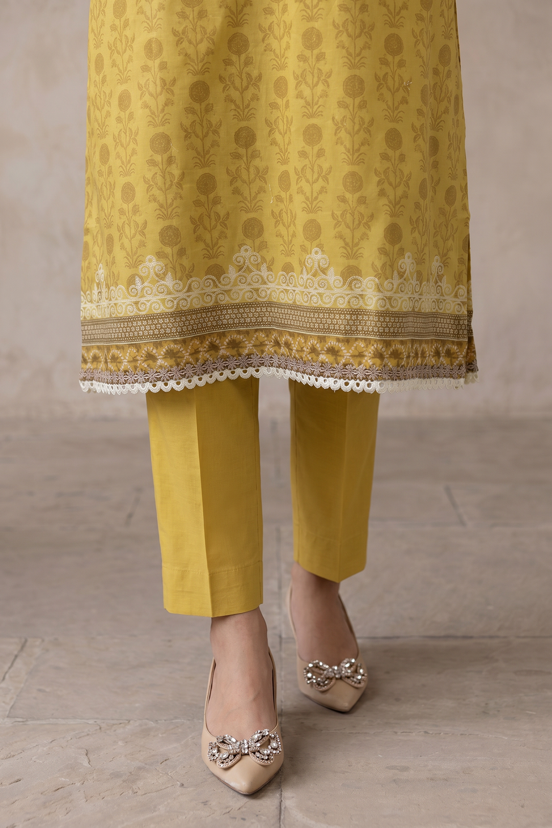 Embroidered Shirt Shalwar Dupatta - 0901