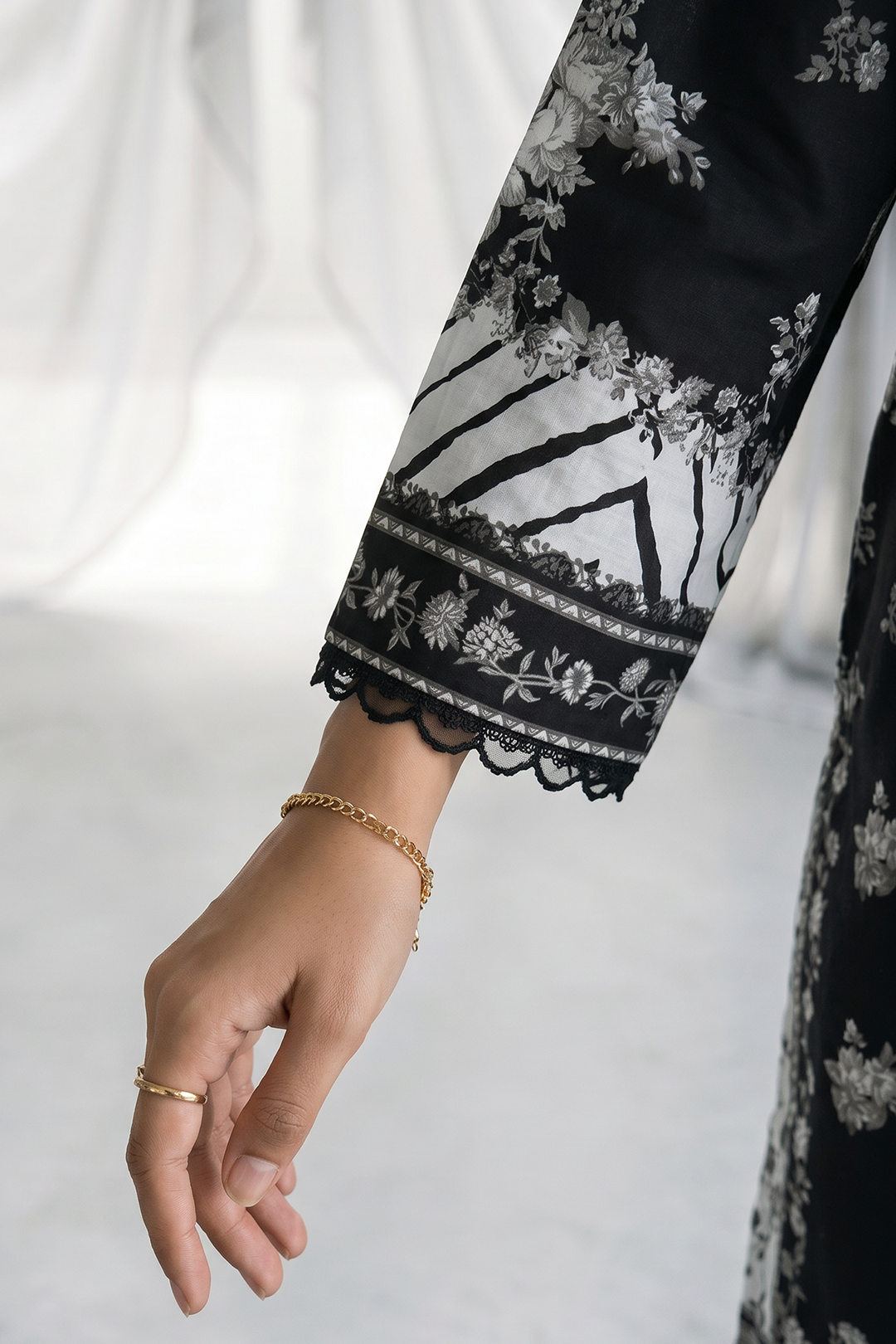 Embroidered Shirt Shalwar Dupatta - 0972