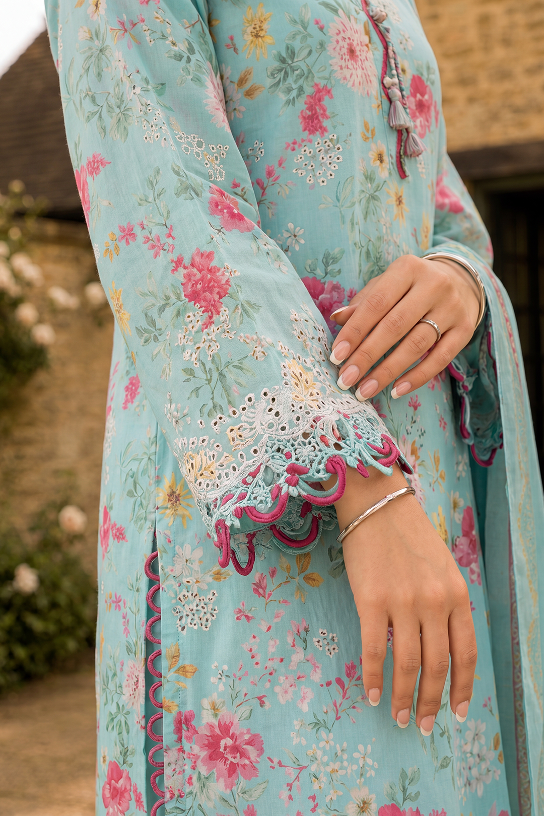 Embroidered Shirt Shalwar Dupatta - 4095