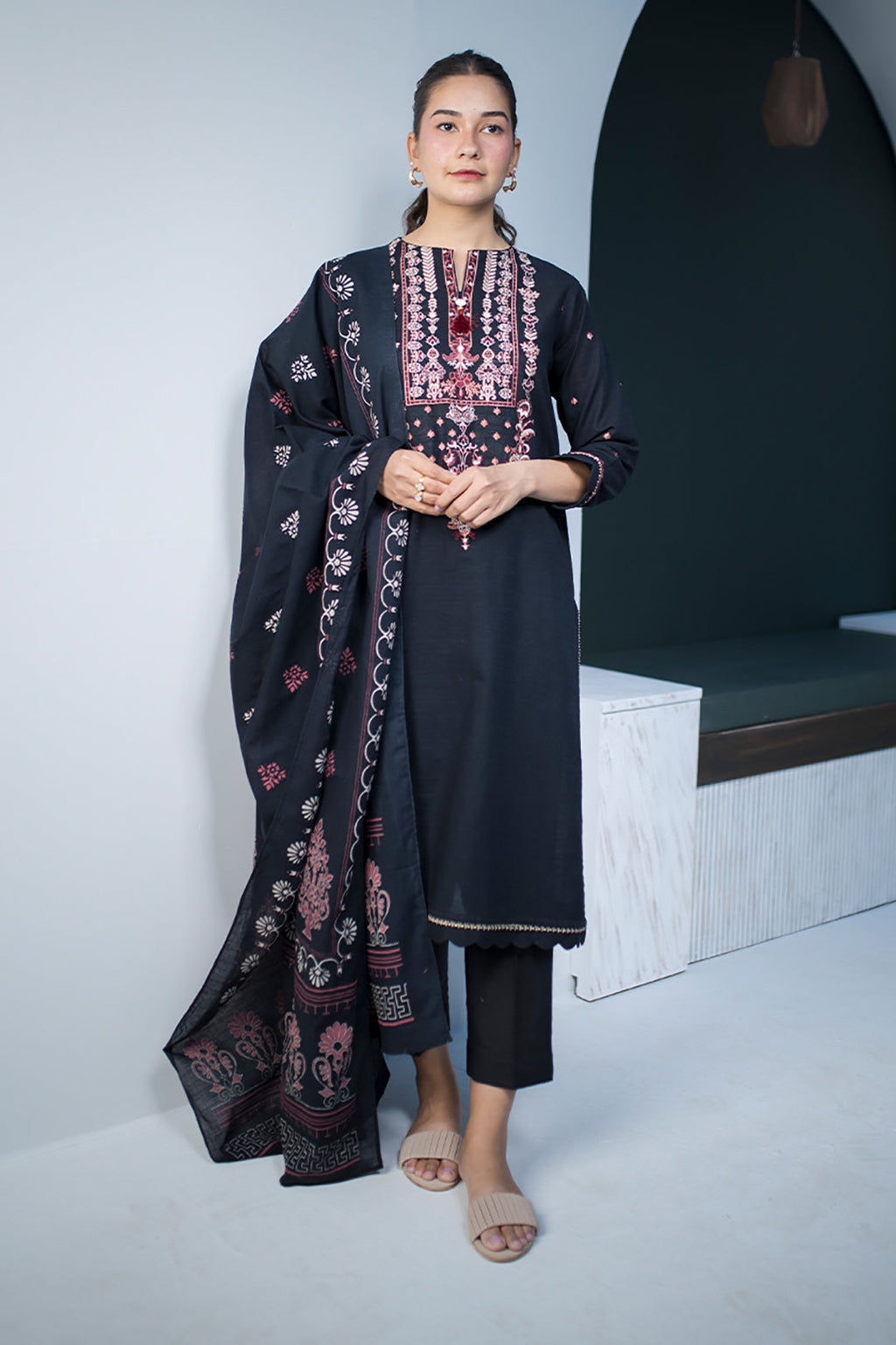 Embroidered Shirt Dupatta - 0858