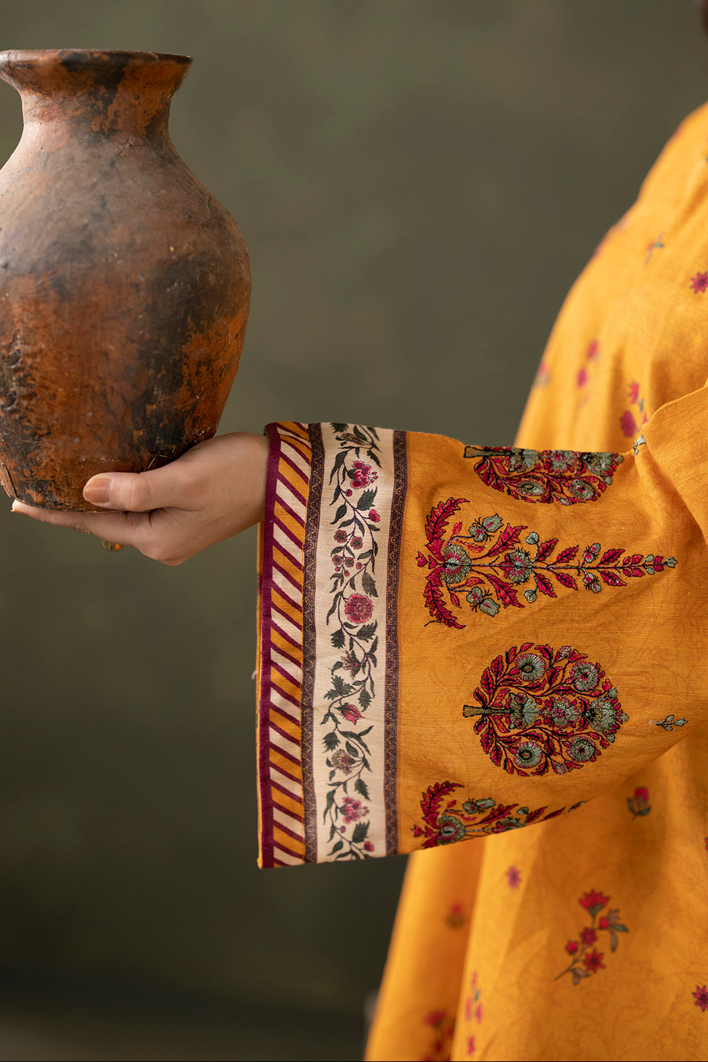 Embroidered Shirt Shalwar - 0178