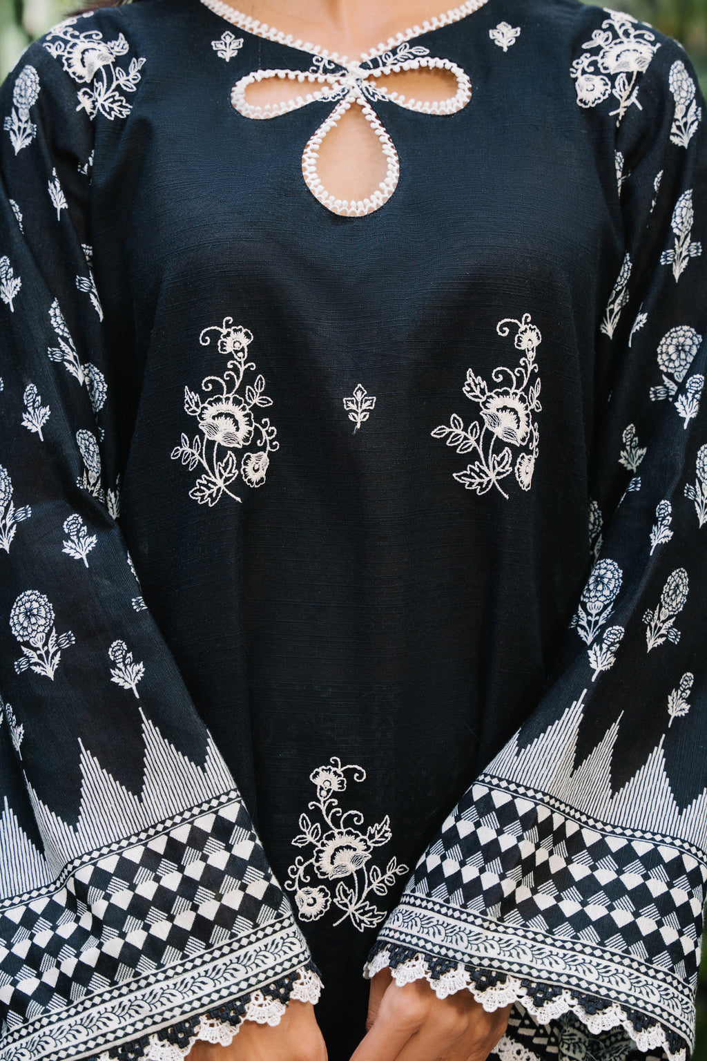 Embroidered Shirt Shalwar - 0268