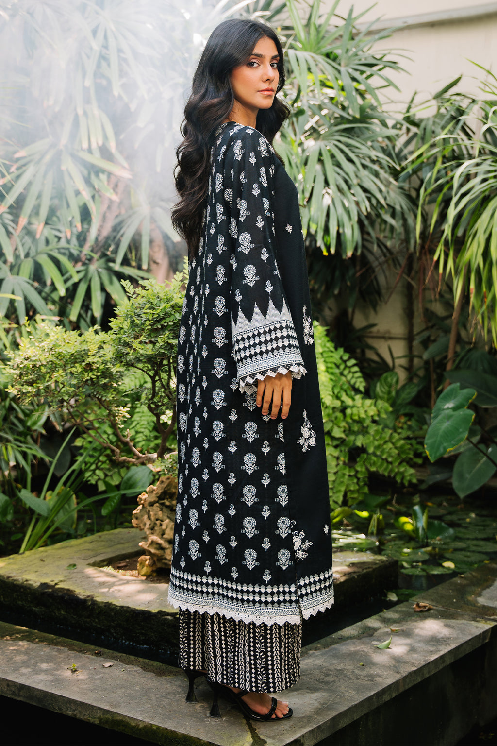Embroidered Shirt Shalwar - 0268