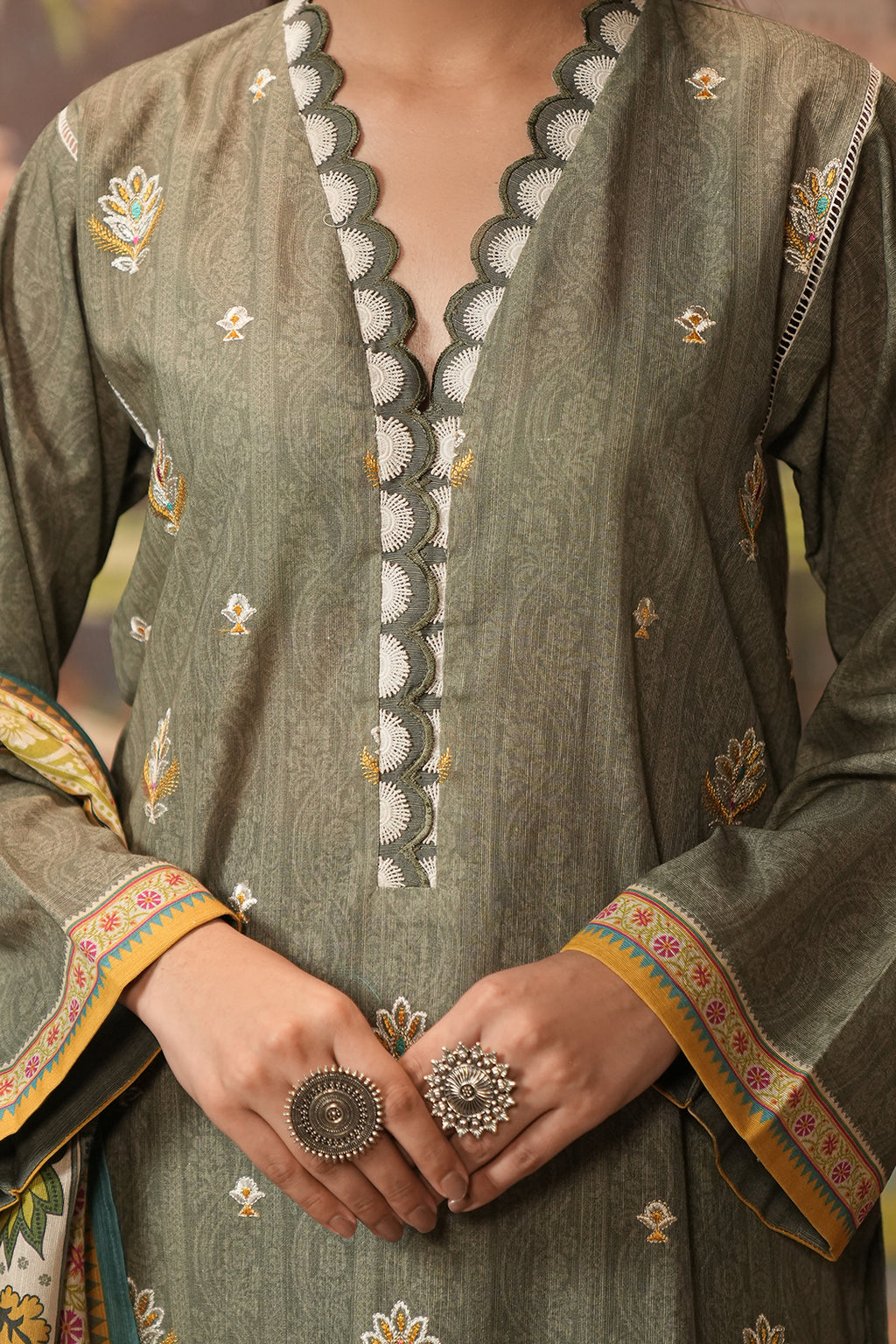 Embroidered Shirt Shalwar Dupatta - 0404