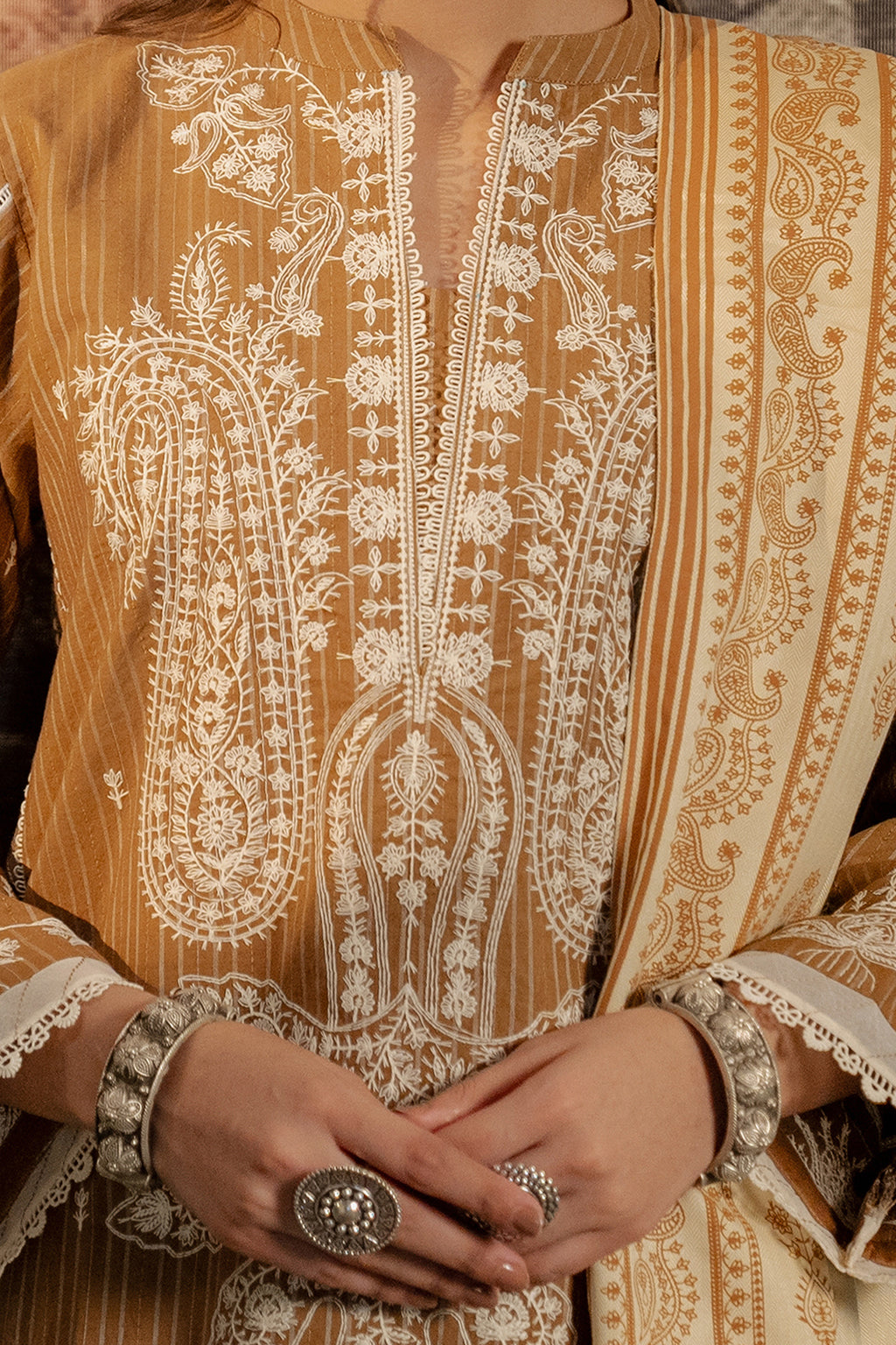 Embroidered Shirt Shalwar Shawl - 0407