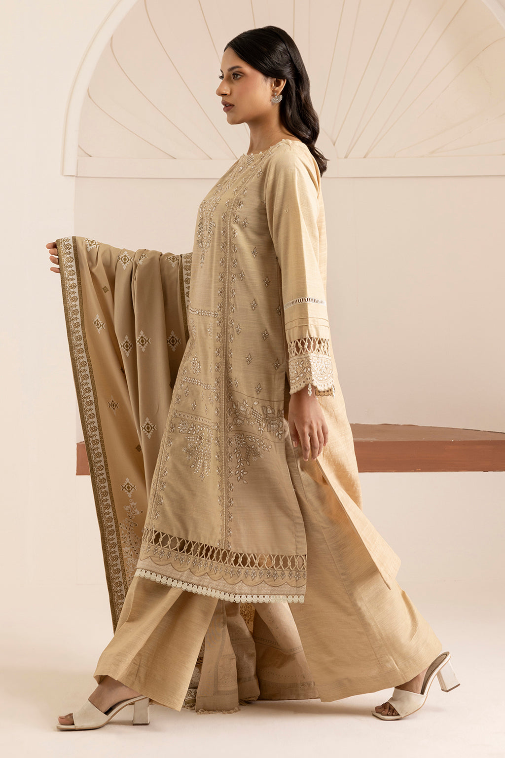 Embroidered Shirt Shalwar Shawl - 0164