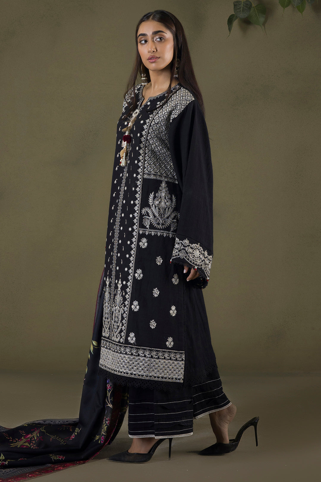 Embroidered Shirt Shalwar Shawl - 0238