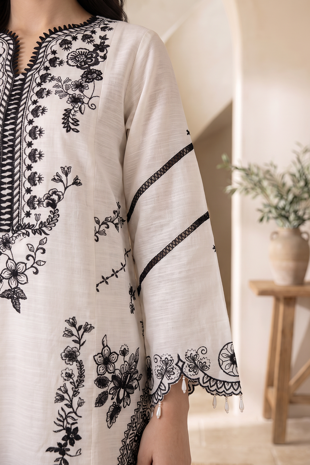 Embroidered Shirt Shalwar Shawl - 0325