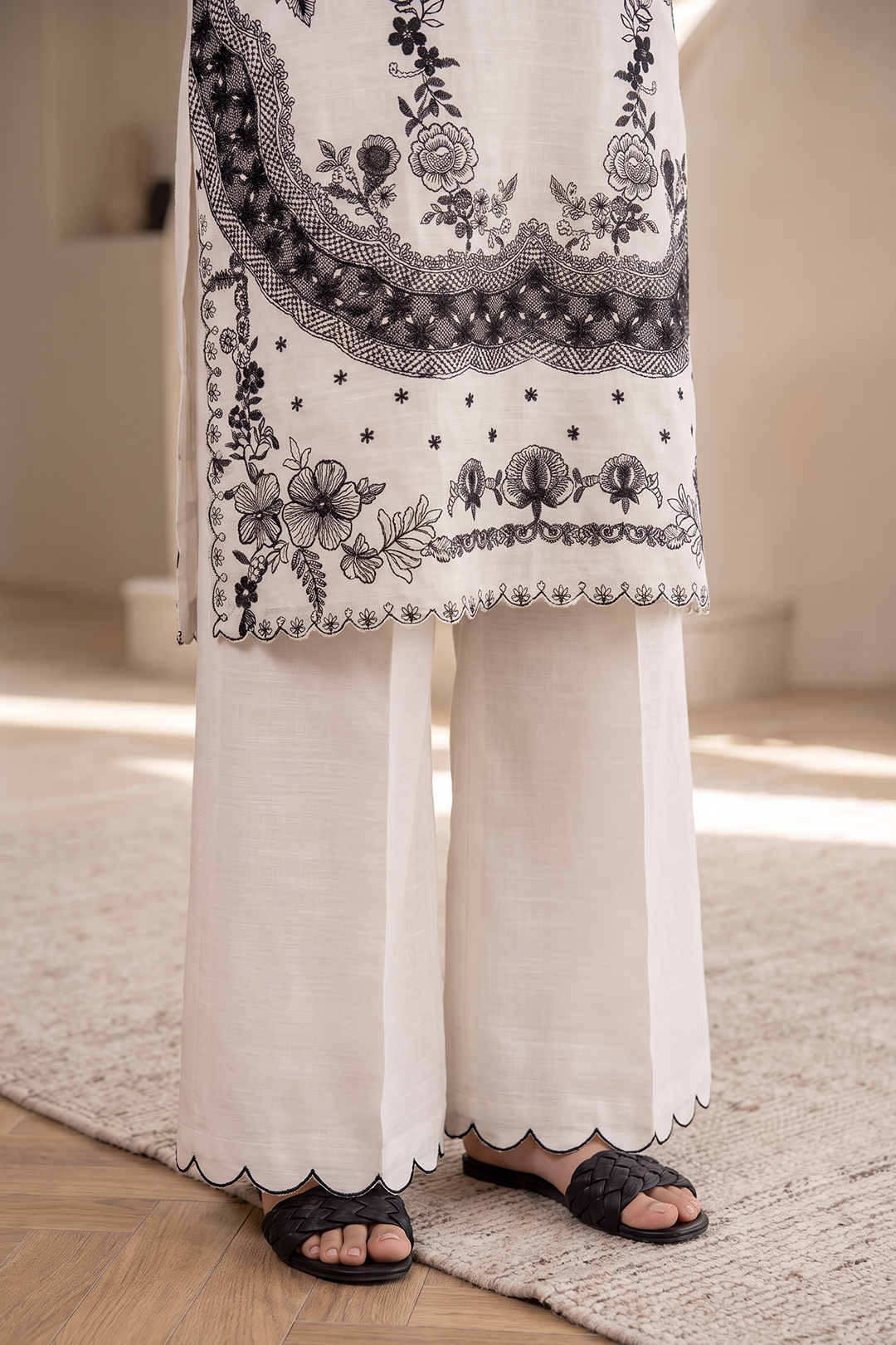 Embroidered Shirt Shalwar Shawl - 0325
