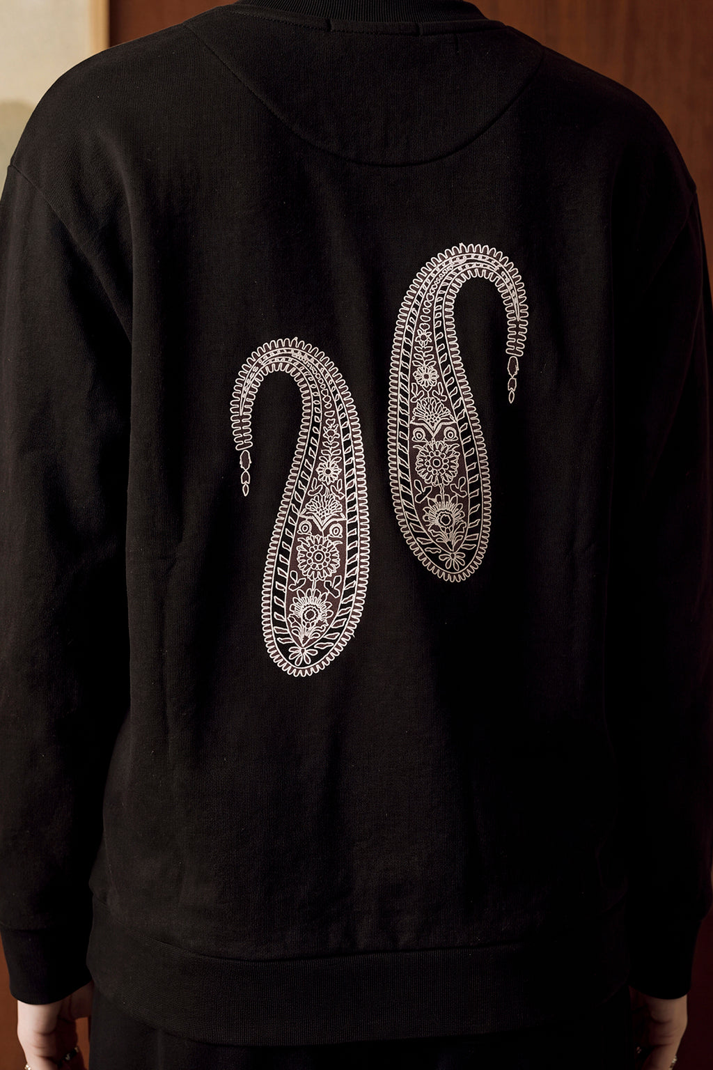 Relaxed fit Graphic Sweatshirt - 1105