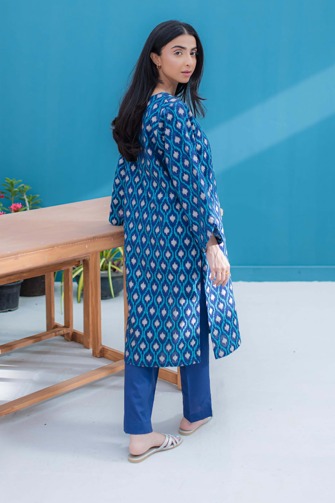 Embroidered Kurta Trouser - 1319