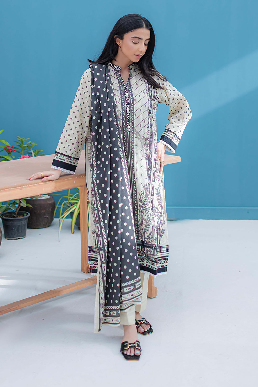 Embroidered Kurta Dupatta Trouser - 1191