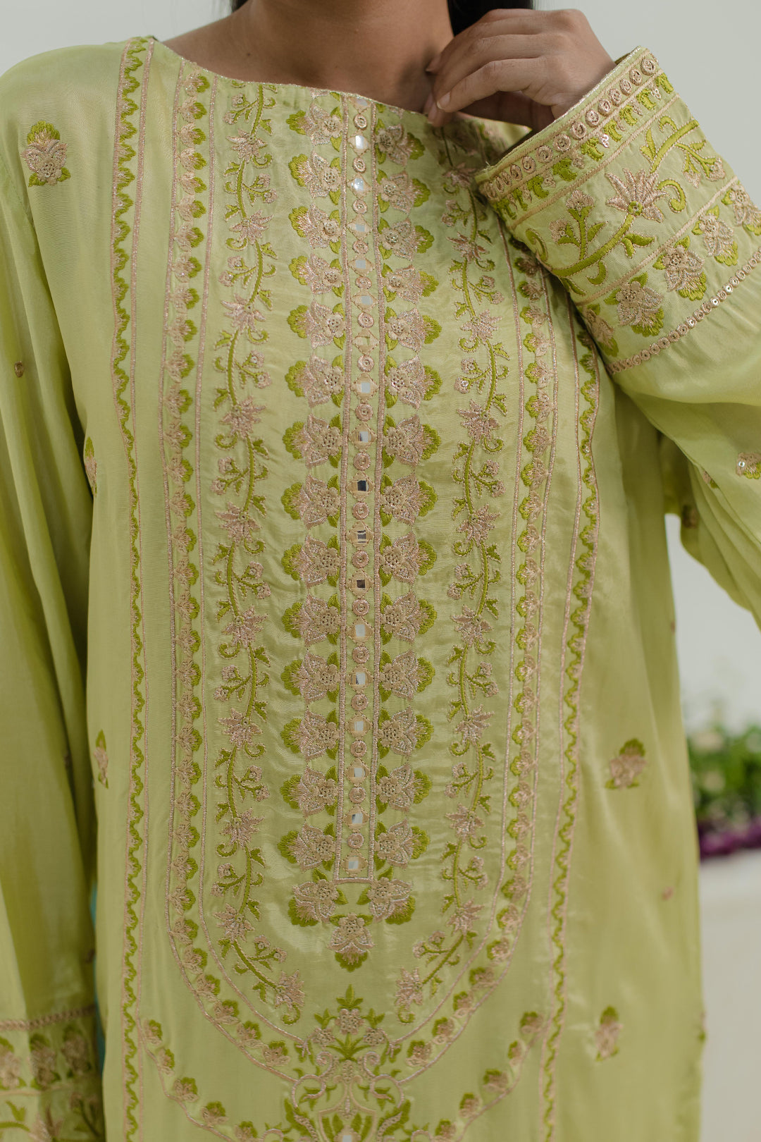 Embroidered Kurta - 3124