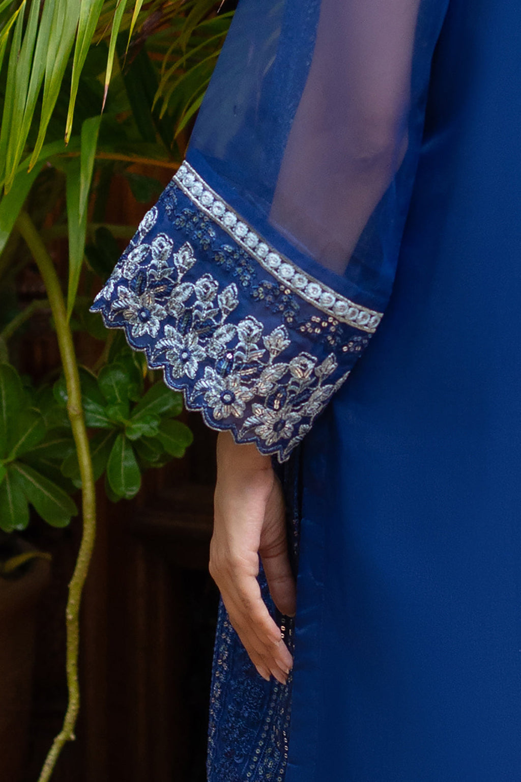 Embroidered Kurta Trouser - 3236