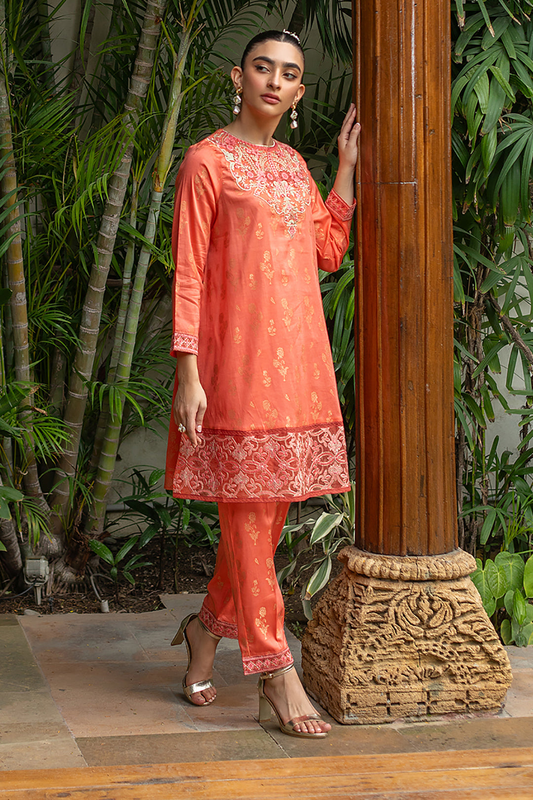 Embroidered Kurta Trouser - 3261