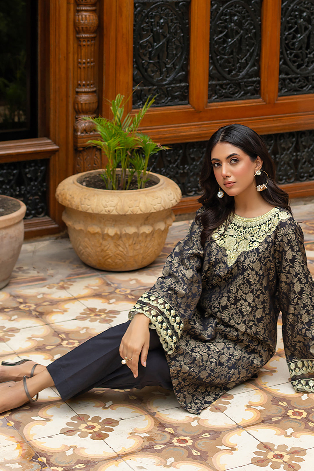 Embroidered Kurta Trouser - 3265