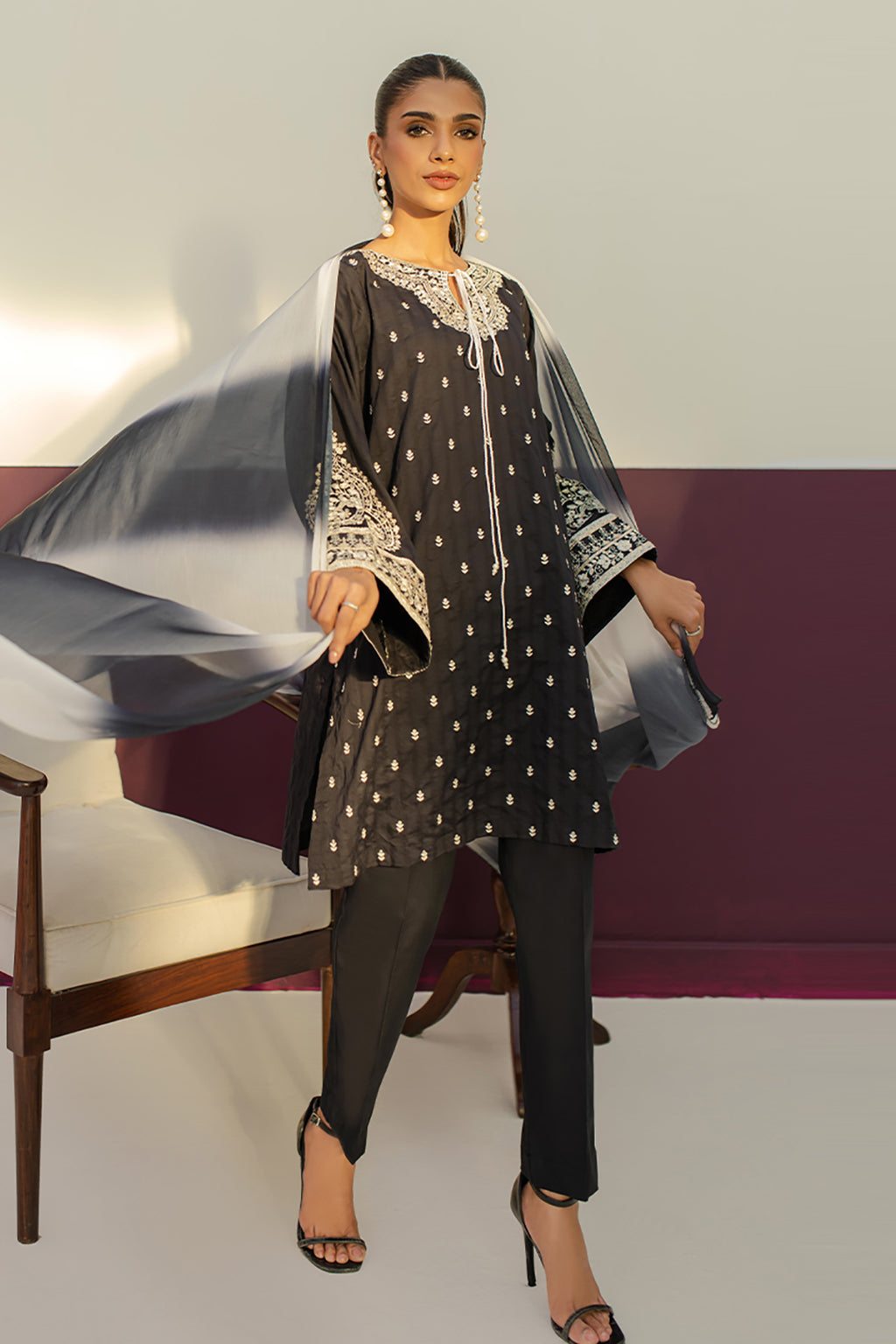 Embroidered Kurta Dupatta Trouser - 3268