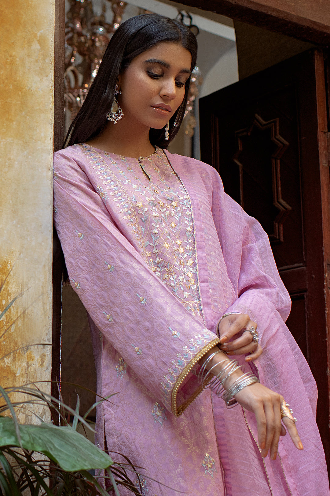 Pink Embroidered Shirt Shalwar Dupatta Zari Jacquard ZWULCE322020