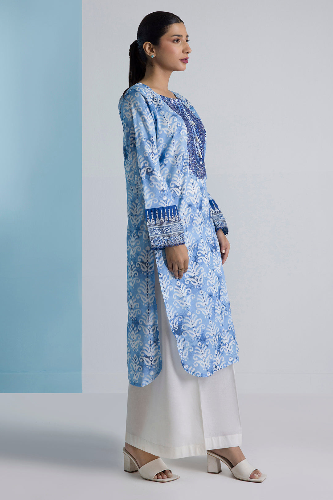 Embroidered Kurta - 1999