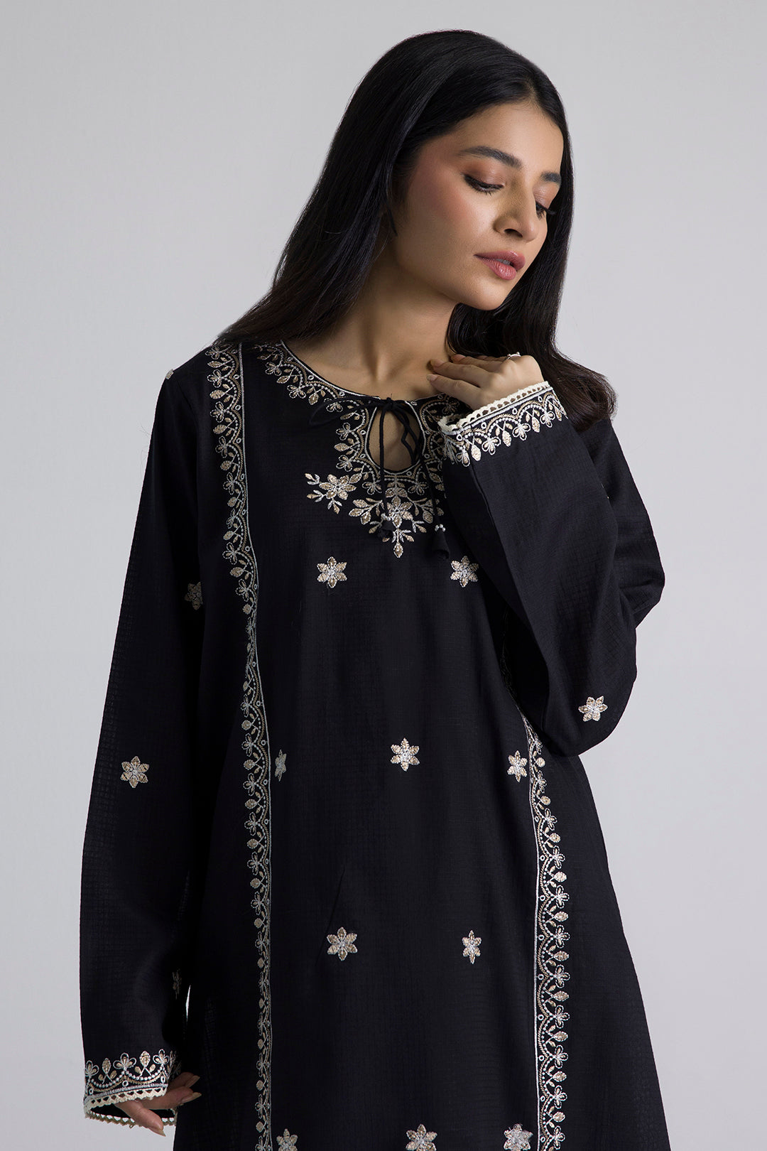Embroidered Kurta Trouser - 1980