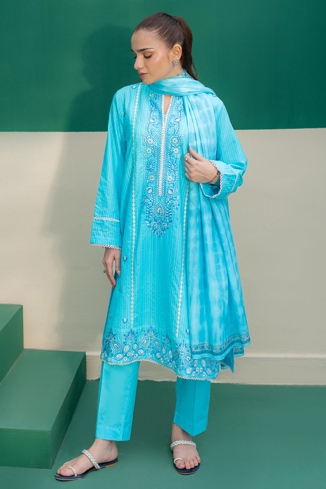 Embroidered Kurta Trouser - 3093