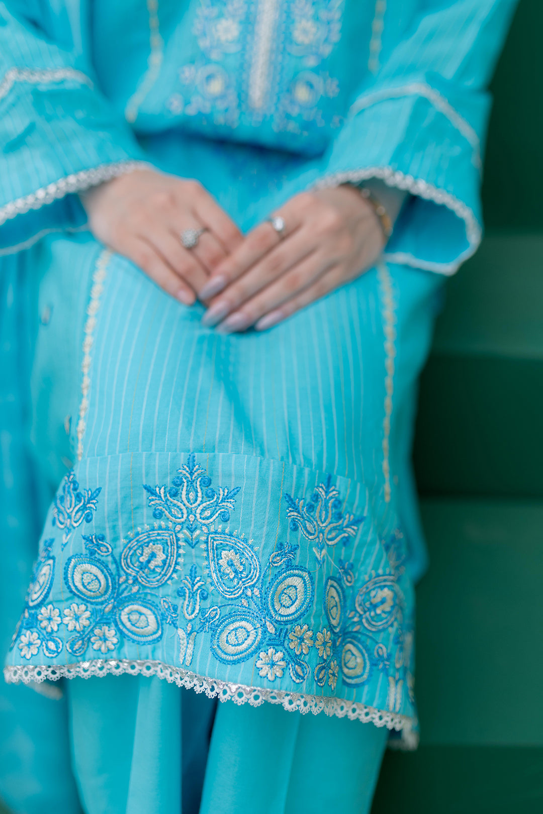 Embroidered Kurta Trouser - 3093